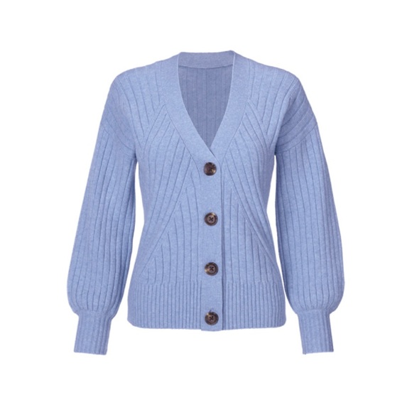 CAbi Sweaters - cabi Scenic Cardigan Size Medium EUC Light Periwinkle